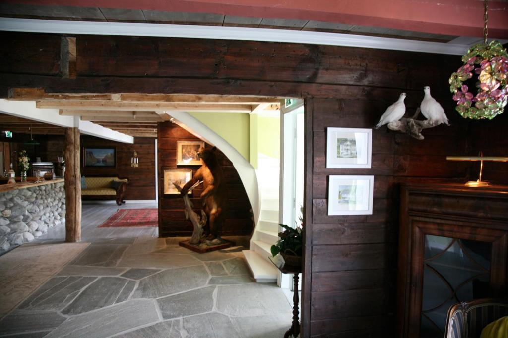 Torvis Hotel Luster Экстерьер фото